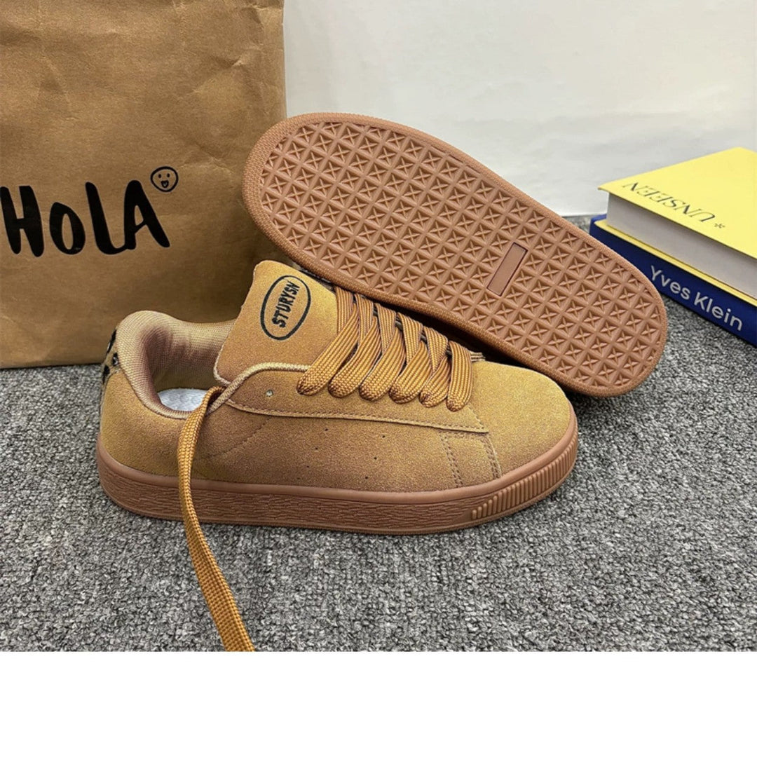 Women fashionable sneakers with luxurious suede and comfortable cushioning Mune Fashion