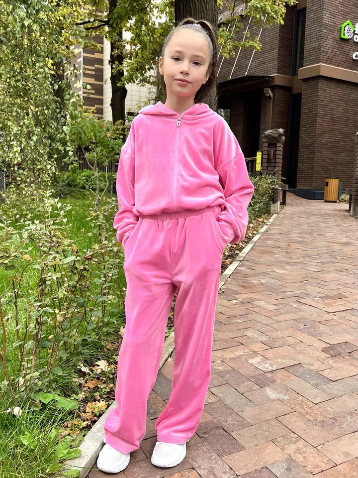 Women's velvety hooded tracksuit with full zip, elastic drawstring waistband, and straight leg Mune Fashion