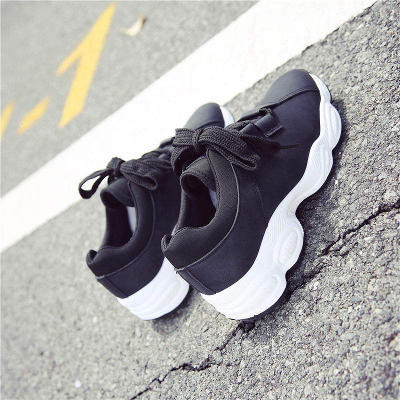 Women's Sporty Wedge Sneaker made of Microfiber with Padded Shaft and Distinctive Profile Sole Mune Fashion