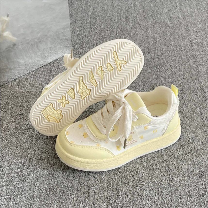 Women Sneakers with playful design and breathable sole Mune Fashion