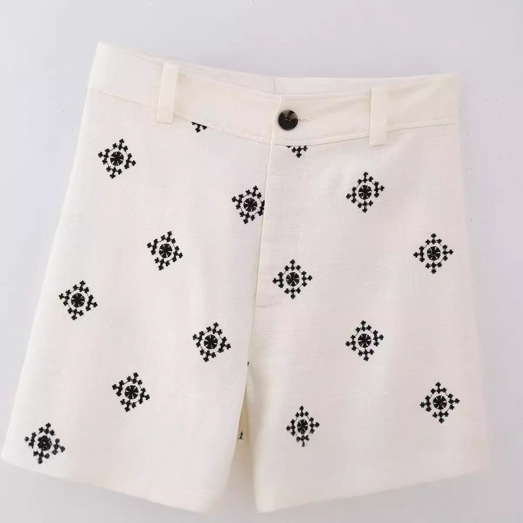 Women Embroidered Culotte Pants with Wide Leg and Border Print Mune Fashion