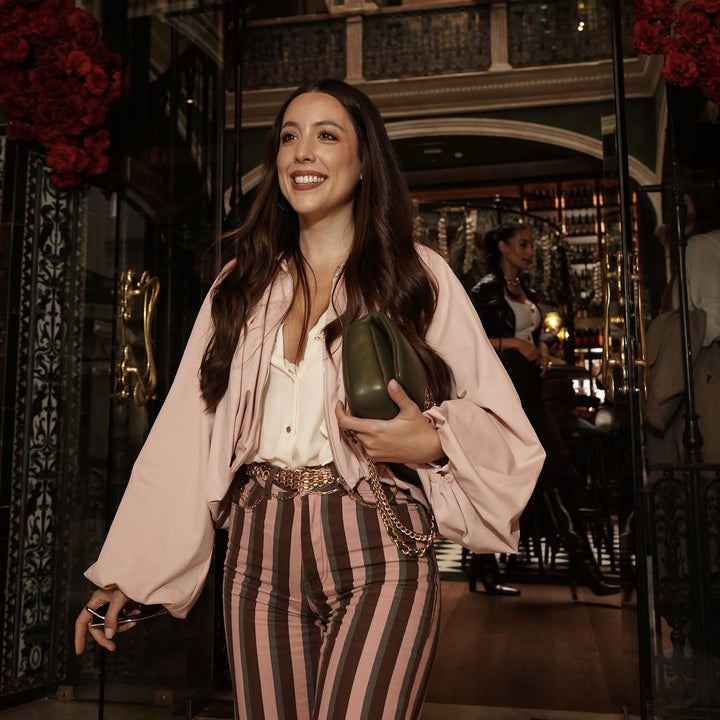 Women’s Short Cape Jacket with Voluminous Balloon Sleeves, Stand Collar and Zip Mune Fashion