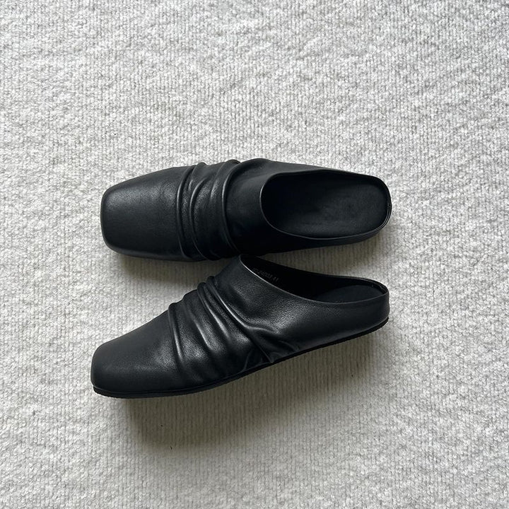 Women’s leather slippers with square toe and gathered shaft Mune Fashion