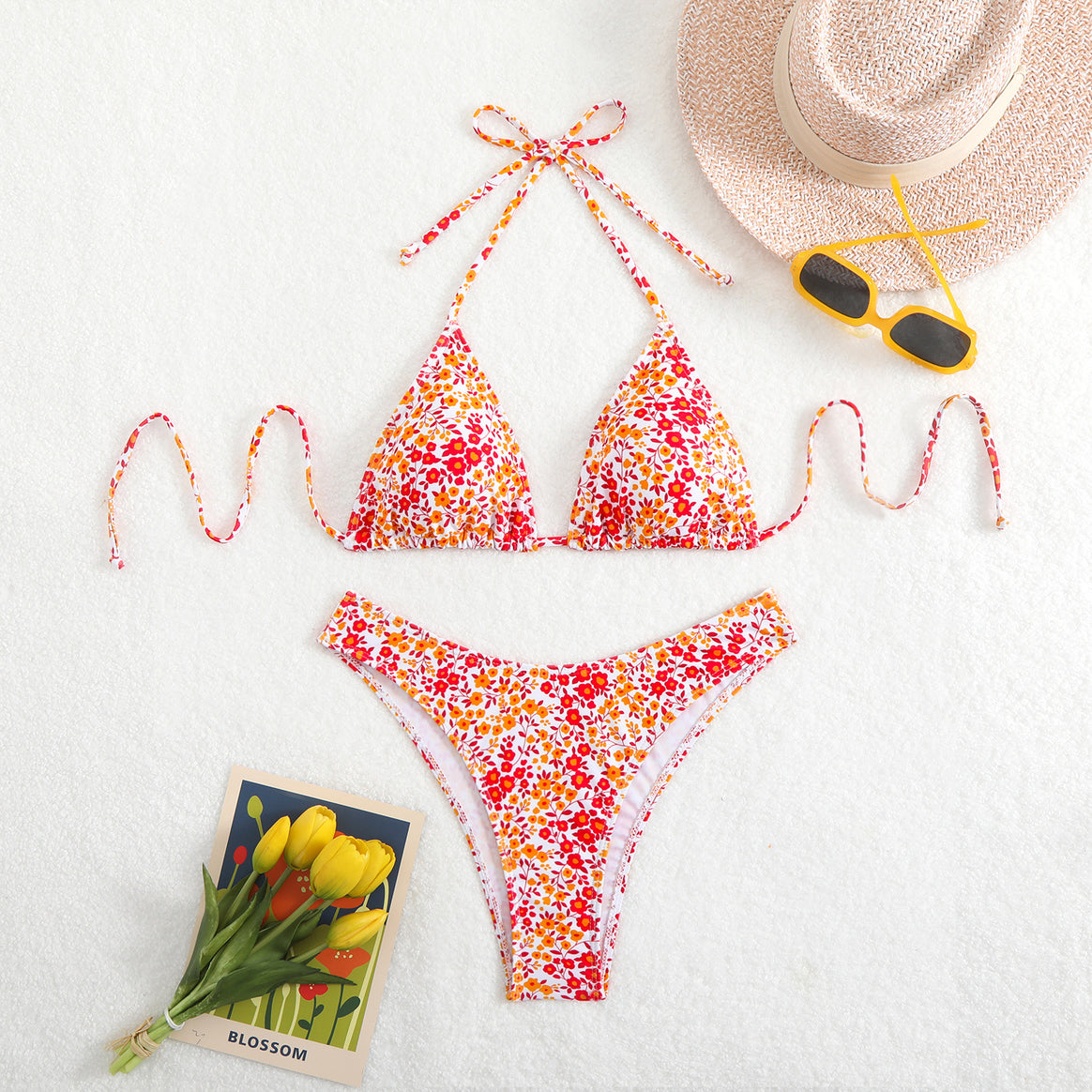 Women's bikini with floral pattern and adjustable halter Mune Fashion