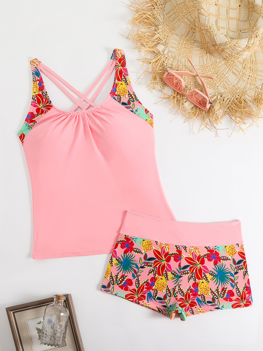 Women's Tankini Set with sporty cut and floral design Mune Fashion