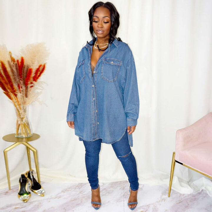 Women's Oversized Denim Shirt Jacket with Flap Pockets and Extended Cut Mune Fashion