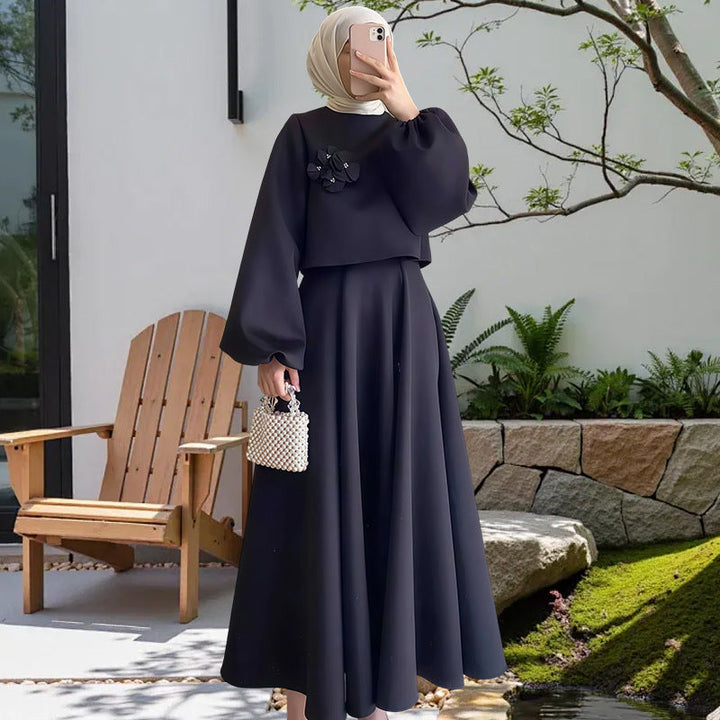 Ladies Elegant Maxi Dress with Puff Sleeves and Decorative Flower Detail Mune