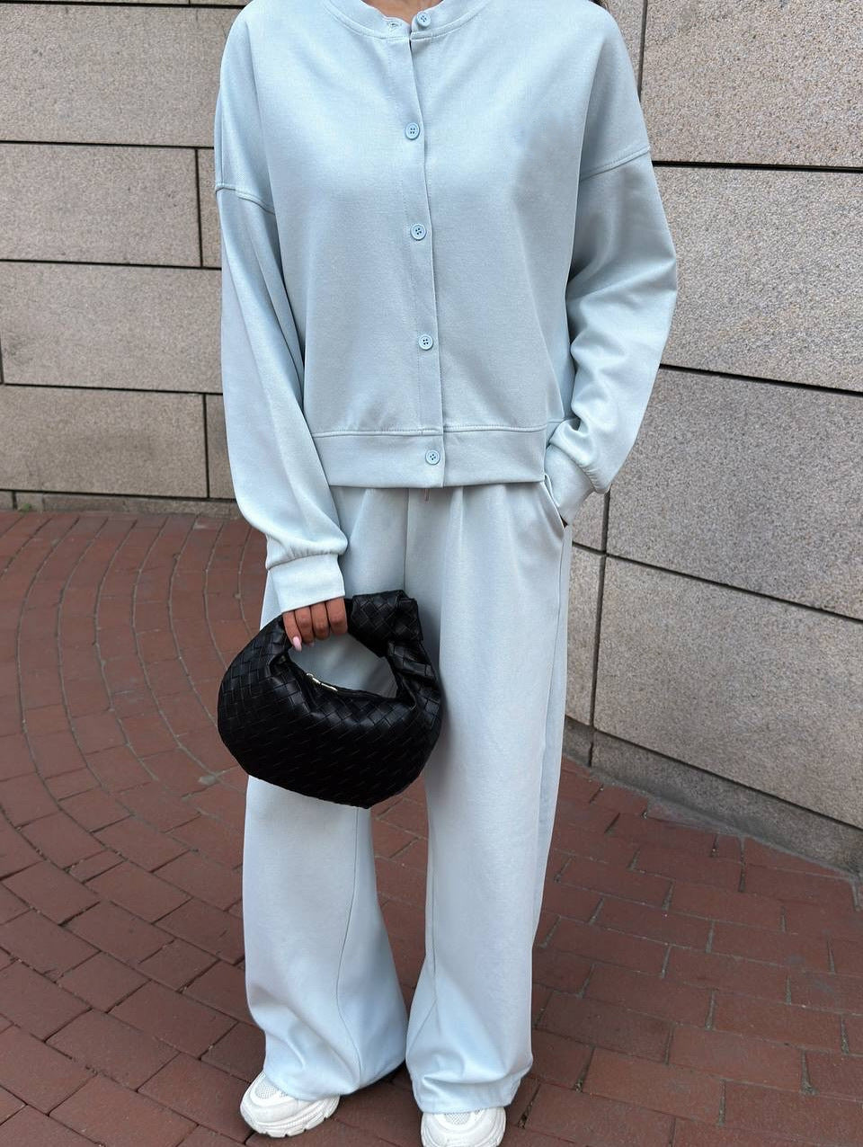 Women Two-Piece Loungewear Set with Concealed Snap Cardigan and Wide High-Waist Jogpants Mune Fashion