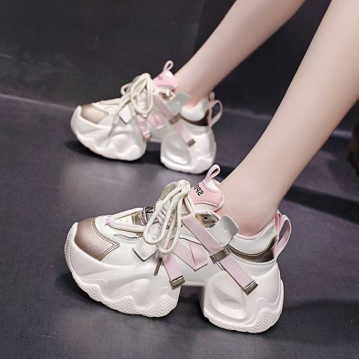 Women Sporty Sneakers with innovative cushioning system and futuristic design Mune Fashion