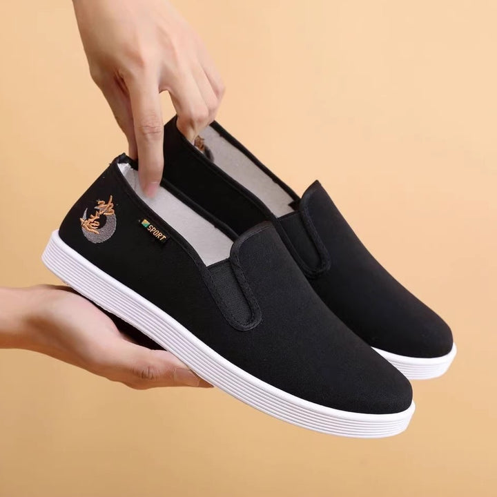 Men's cotton slip-on with embroidered design and non-slip rubber sole Mune Fashion