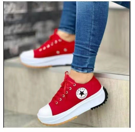 Women  retro-inspired canvas platform sneakers with reinforced toe cap and grippy profiled sole Mune Fashion