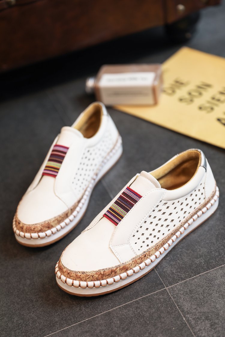 Women's lightweight slip-on sneakers with cork rim and perforated upper material Mune Fashion