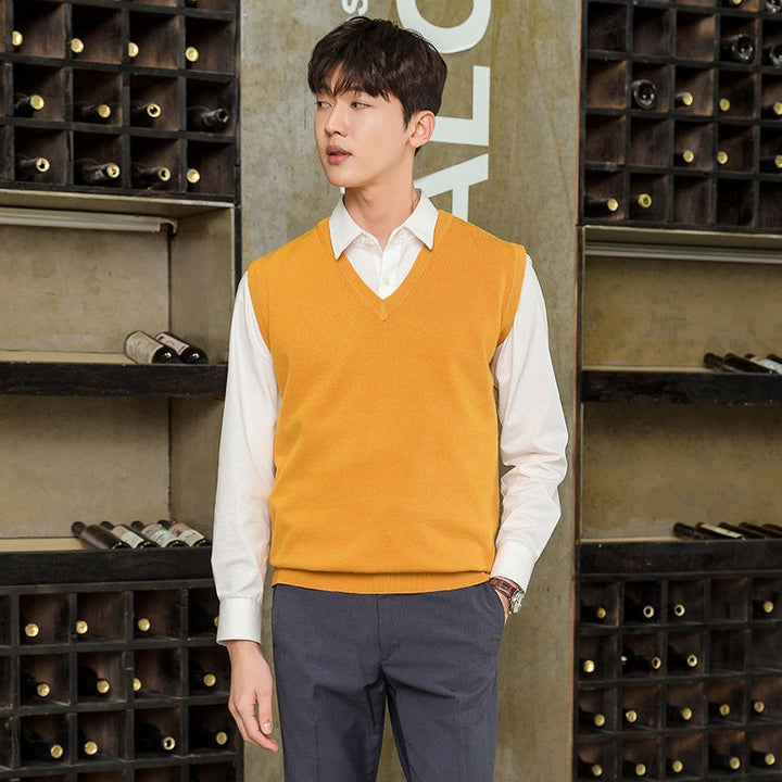 Men's Sleeveless Fine Knit Vest with V-Neck and Fine Cotton Blend Mune Fashion