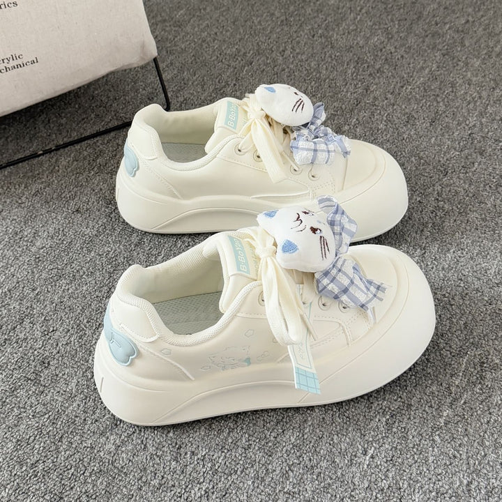 Women’s sporty sneakers with playful cat design and soft cushioned sole Mune Fashion