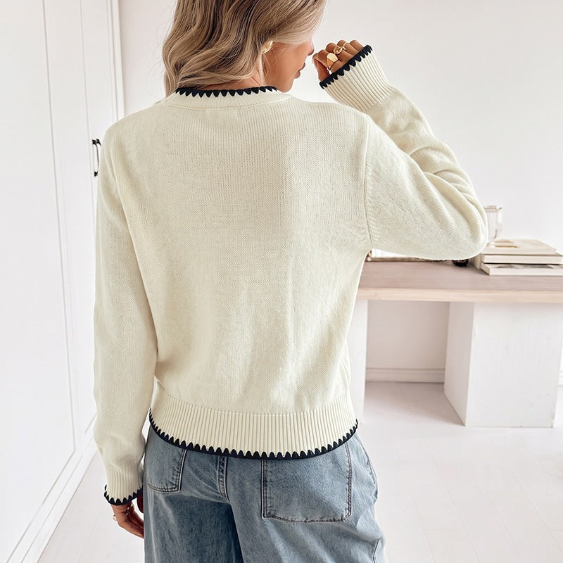Women's Fine Knitted V-Neck Cardigan with Contrasting Decorative Edge and Decorative Buttons Mune Fashion