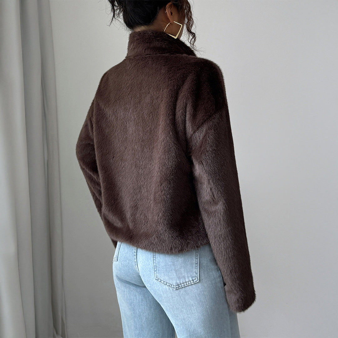 Women nan short faux fur blouson with stand-up collar, concealed zipper and patch pockets Mune Fashion