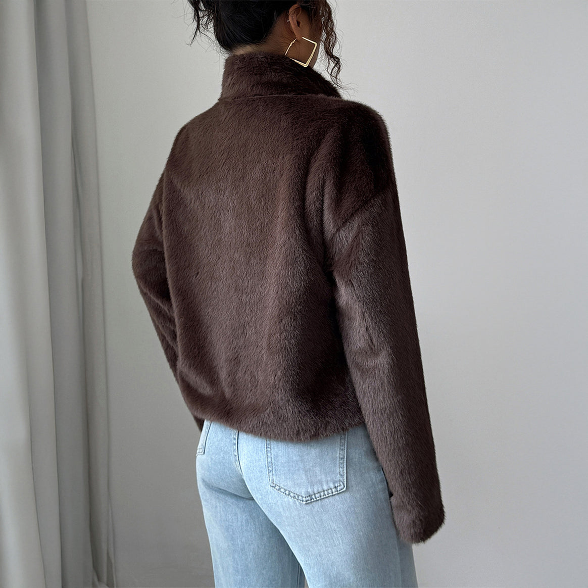 Women nan short faux fur blouson with stand-up collar, concealed zipper and patch pockets Mune Fashion