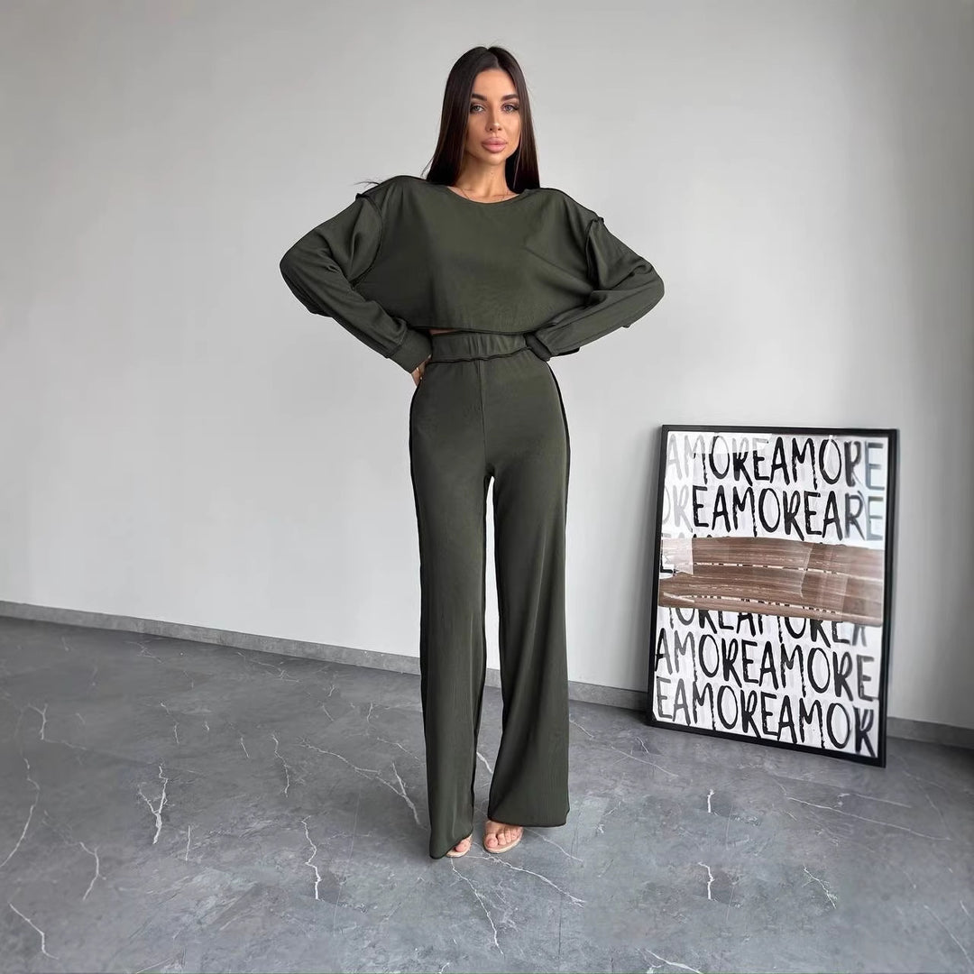 Women Cropped Oversized Sweatshirt with Overlock Seams and High-Waist Flared Pants Set Mune Fashion