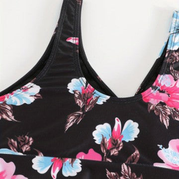 Women's Tankini with Floral Accents Mune Fashion