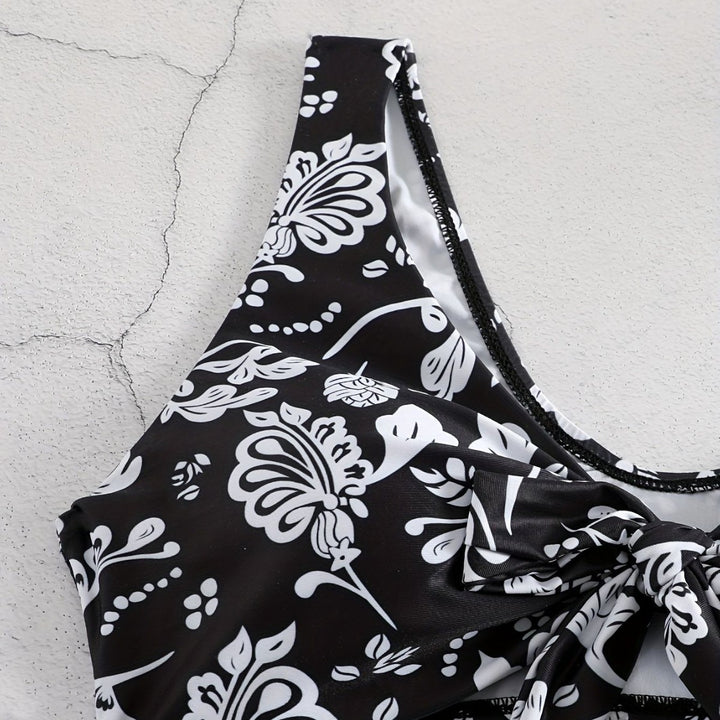 Women's Triangle Bikini with Playful Knot Detail Mune Fashion