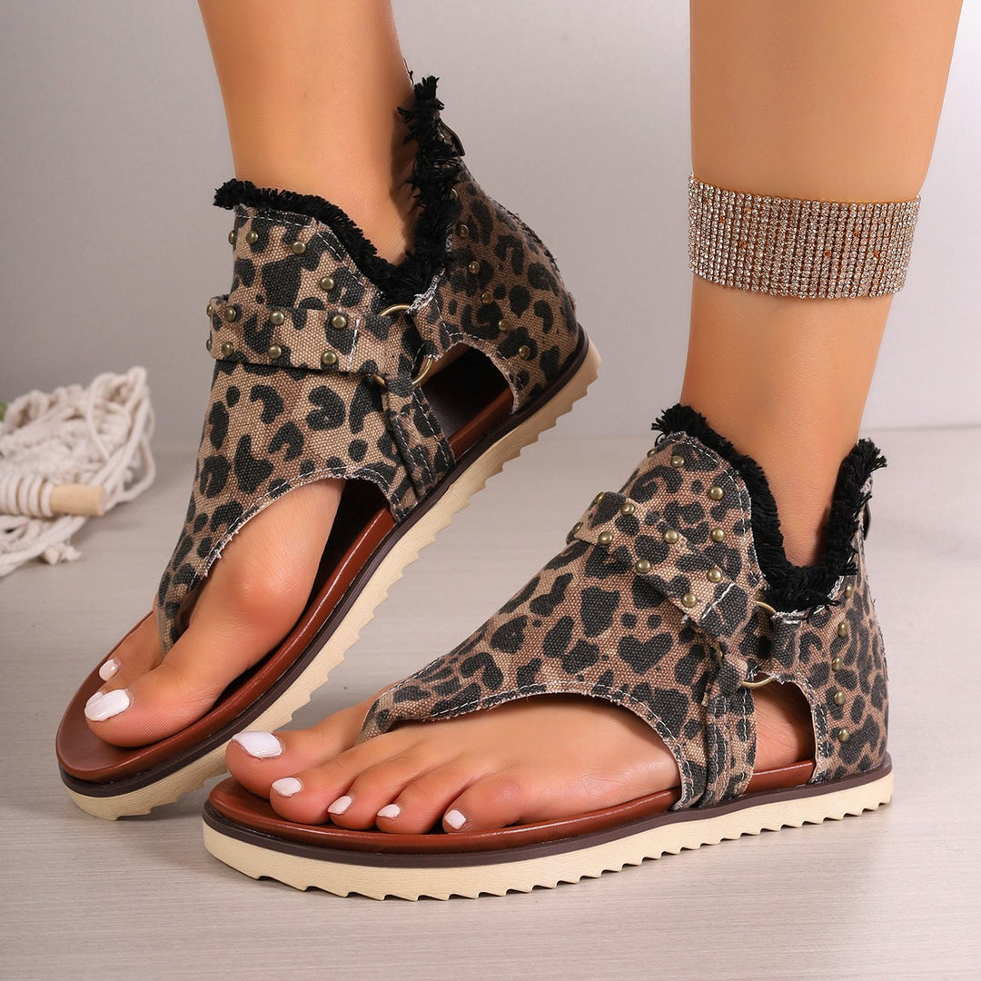 Women's nan jeans bootie toe sandal with soft shaft lining, studs and profiled rubber sole Mune Fashion