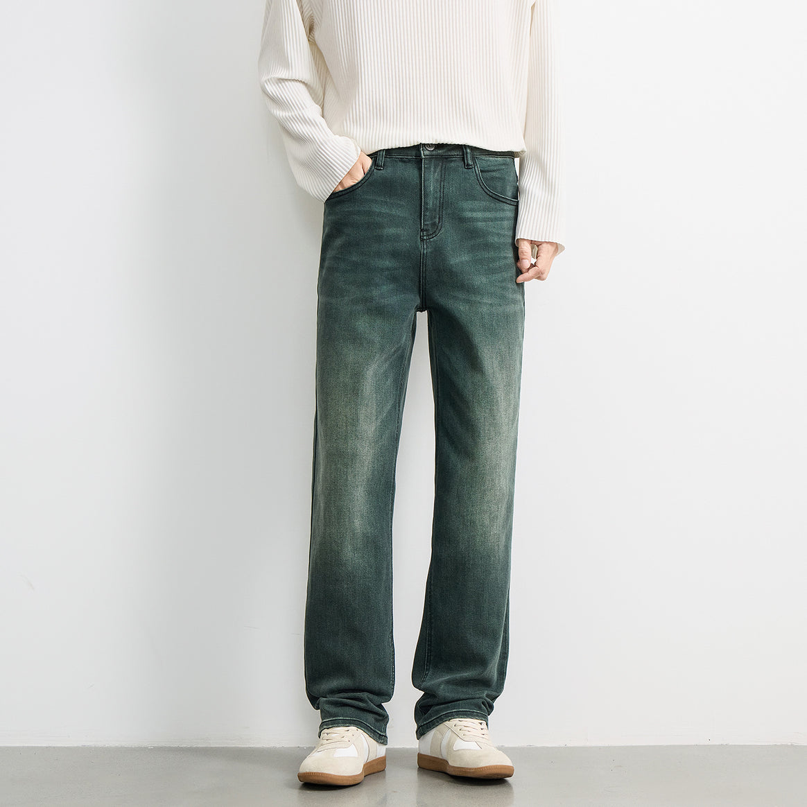 Men's loose fit denim pants with high waist and subtle vintage wash Mune Fashion