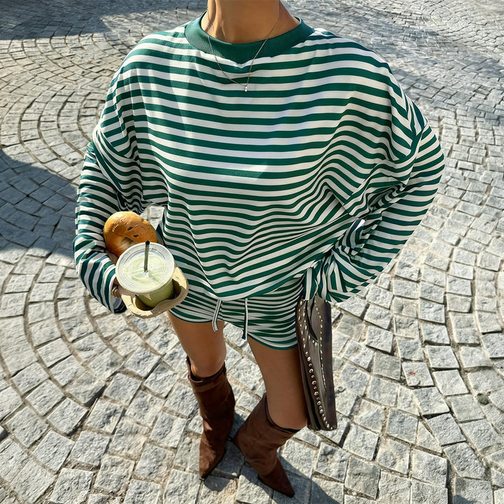 Women's striped oversized lounge set with cropped sweatshirt and drawstring shorts Mune Fashion