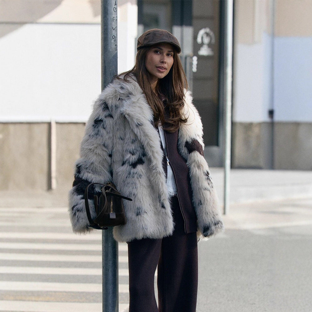 Ladies Flecked Faux Fur Coat in Oversized Cut with Voluminous Shawl Collar Mune Fashion