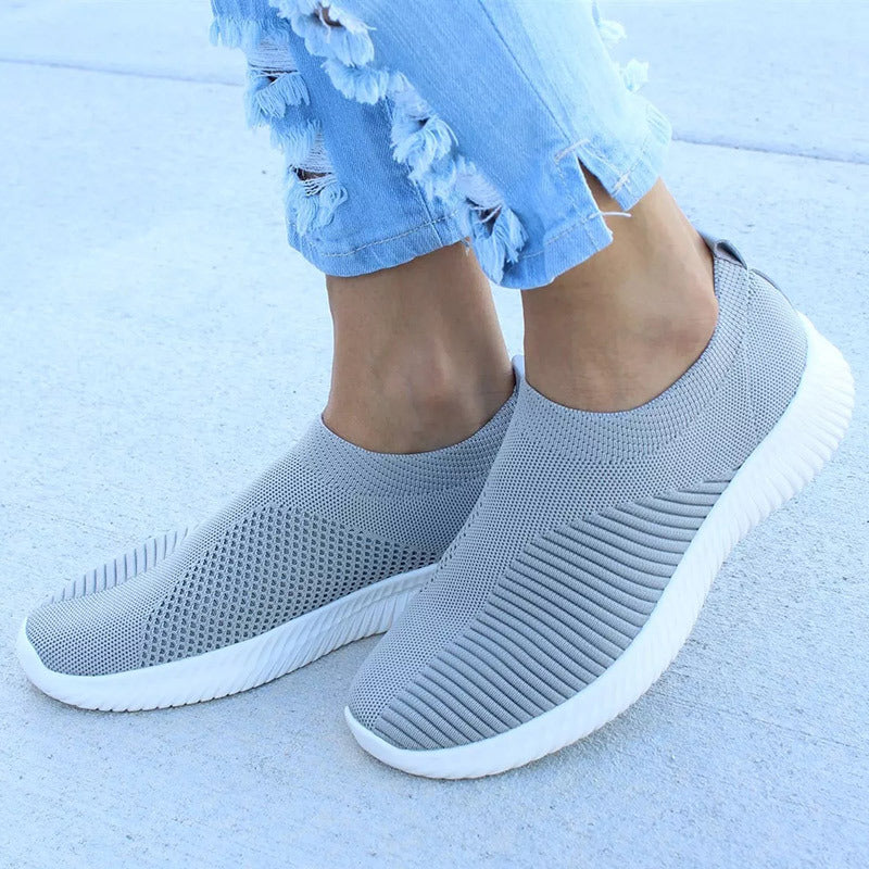 Women's knit slip-on leisure shoe with elastic shaft, lightweight cushioning, and slip-resistant outsole Mune Fashion