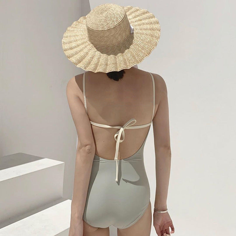 Ladies Elegant High Cut Swimsuit Mune Fashion