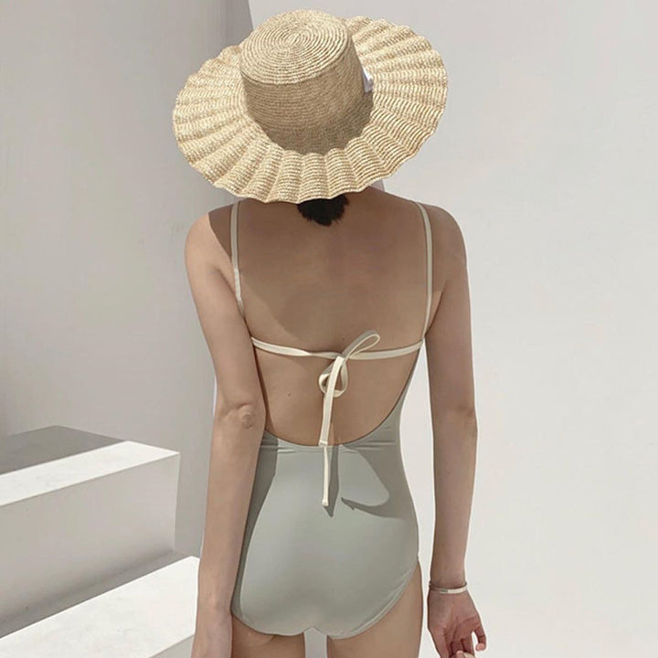 Ladies Elegant High Cut Swimsuit Mune Fashion