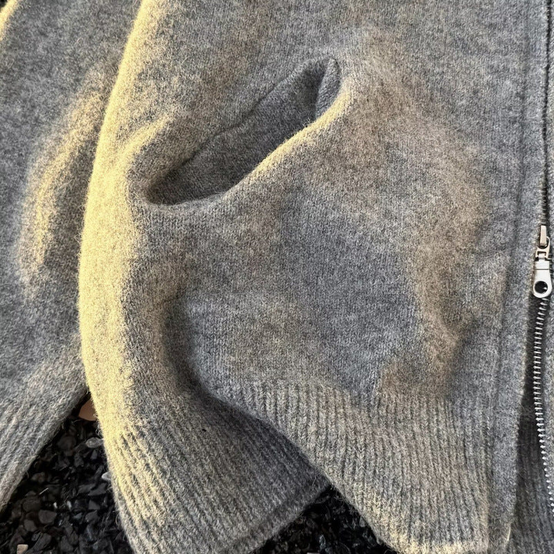 Unisex Fine knit zip cardigan with round neck and soft alpaca mix Mune Fashion