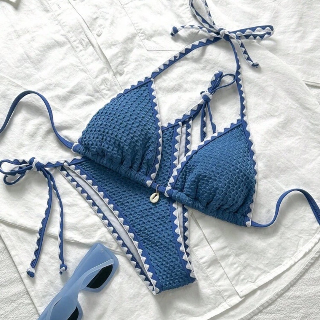 Women Triangle Bikini with Ruffles Mune Fashion