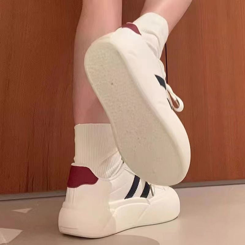 Women's Comfortable Sneakers with Innovative Sole Mune Fashion