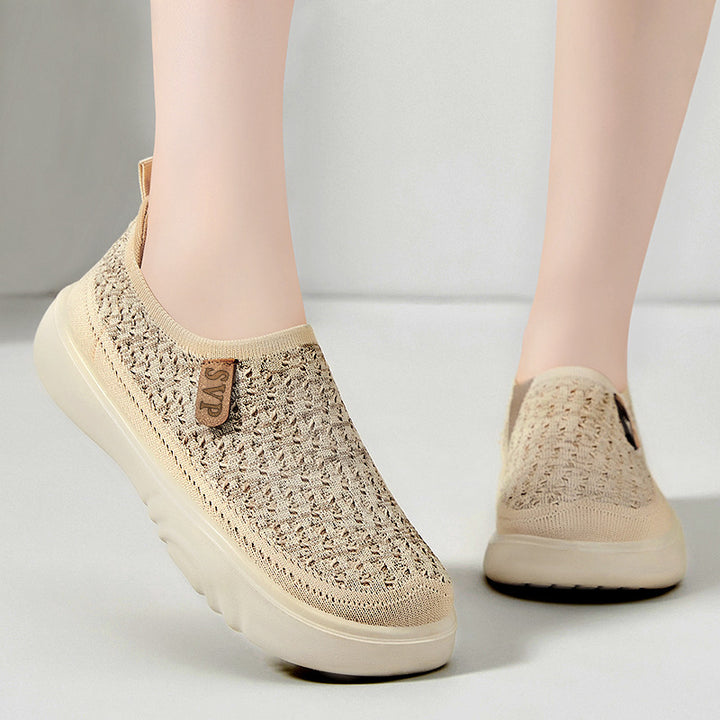 Women's knitted slip-on sneakers in sock-like design with breathable upper material and padded comfort sole Mune Fashion