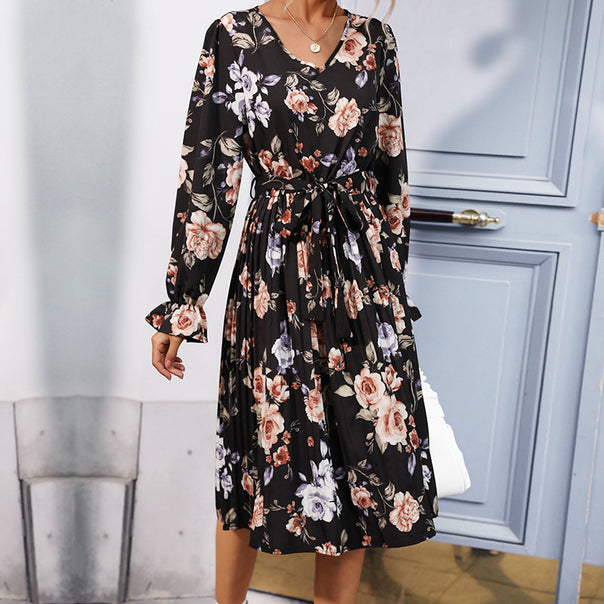 Women's floral midi dress with V-neck, pleated skirt and waist belt Mune Fashion