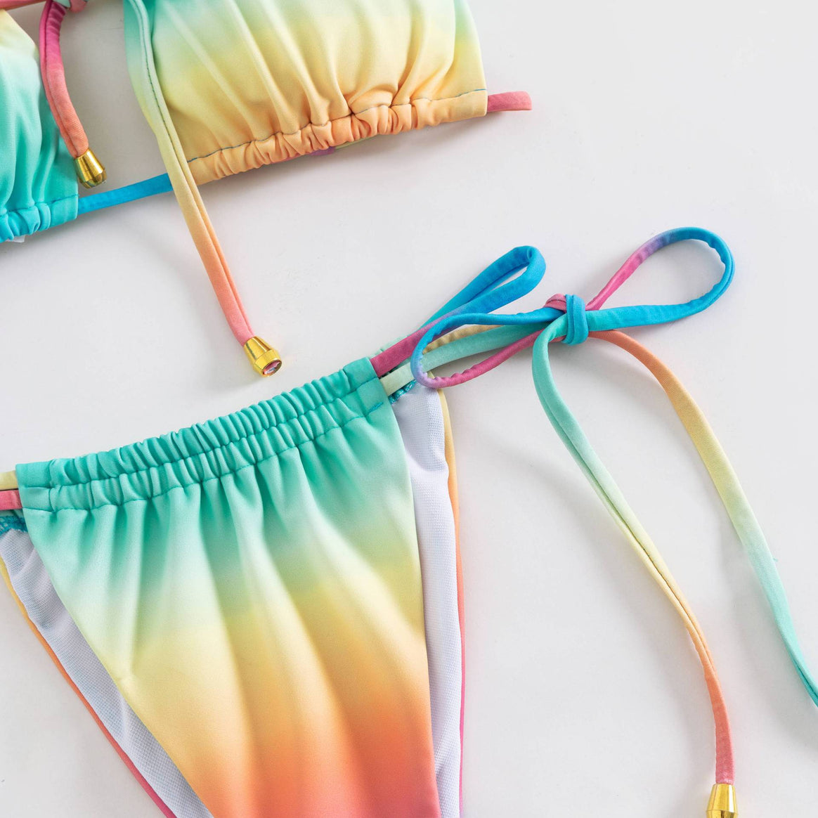 Women's bikini set with adjustable straps and colorful gradient Mune Fashion