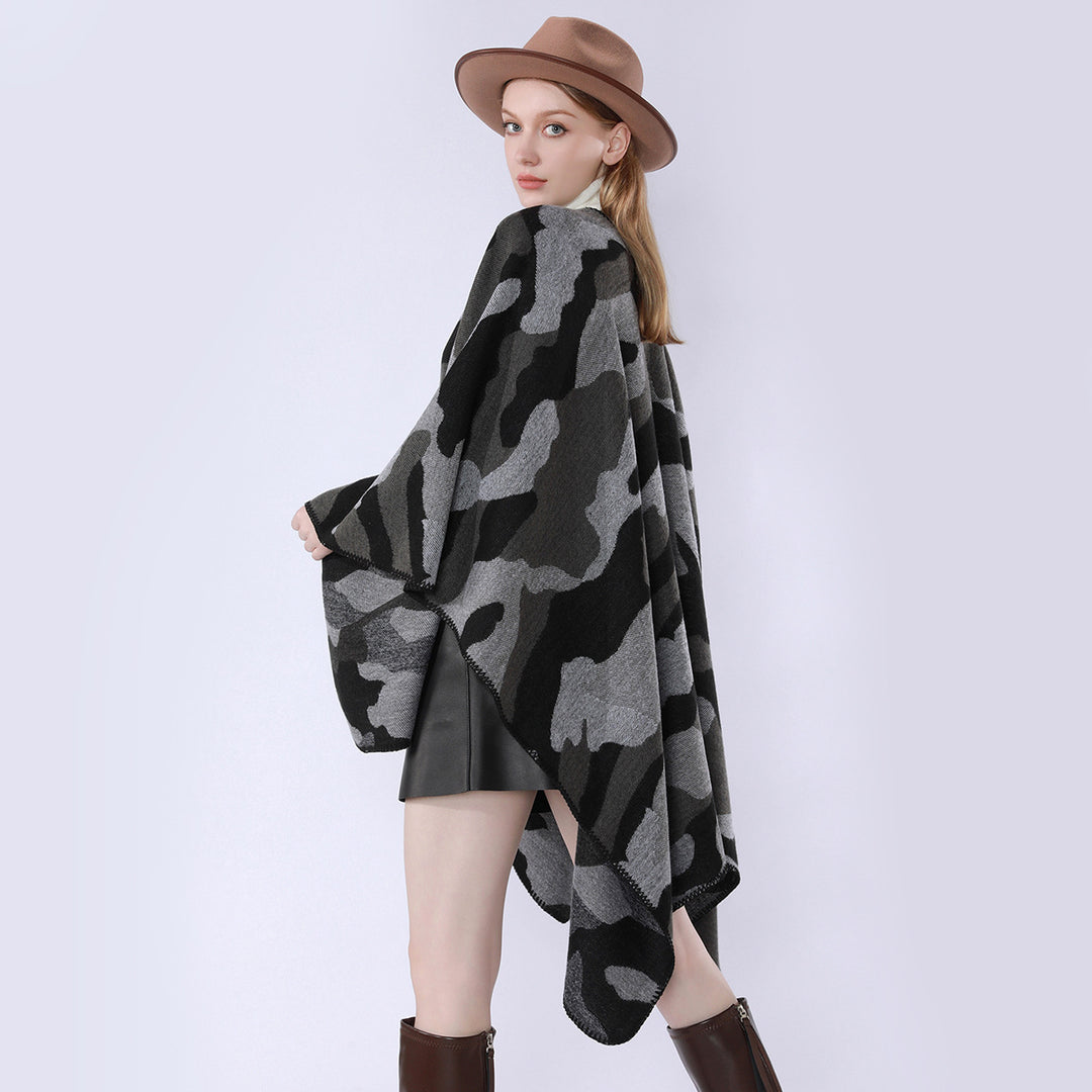 Ladies Oversize Cape with Camouflage Jacquard, open Kimono drape and decorative seam