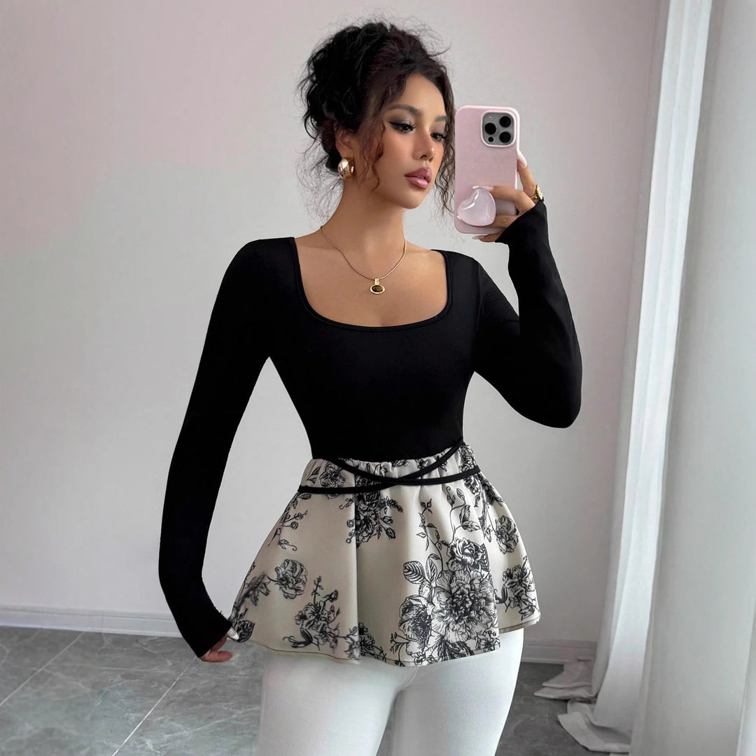 Women's shaping long-sleeve top with square neckline, seamless stretch, and extended hip area Mune Fashion