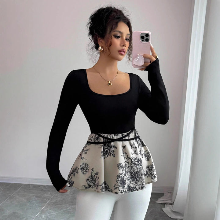Women's shaping long-sleeve top with square neckline, seamless stretch, and extended hip area Mune Fashion