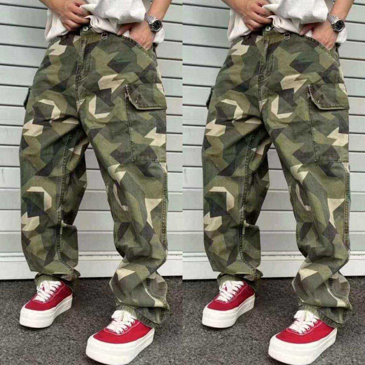 Men's Cargo Pants with Modern Camouflage Design Mune Fashion