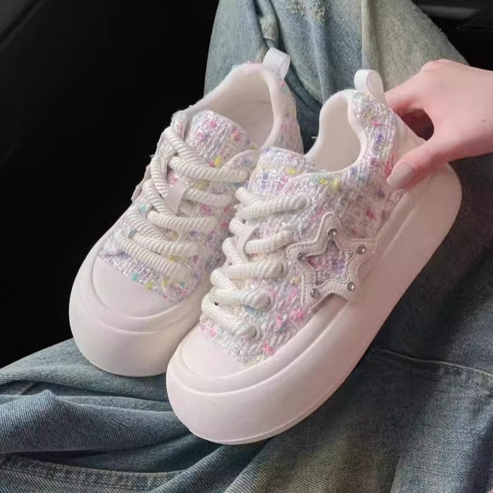 Women Trendy Comfort Sneakers with Sparkling Star Detail Mune Fashion