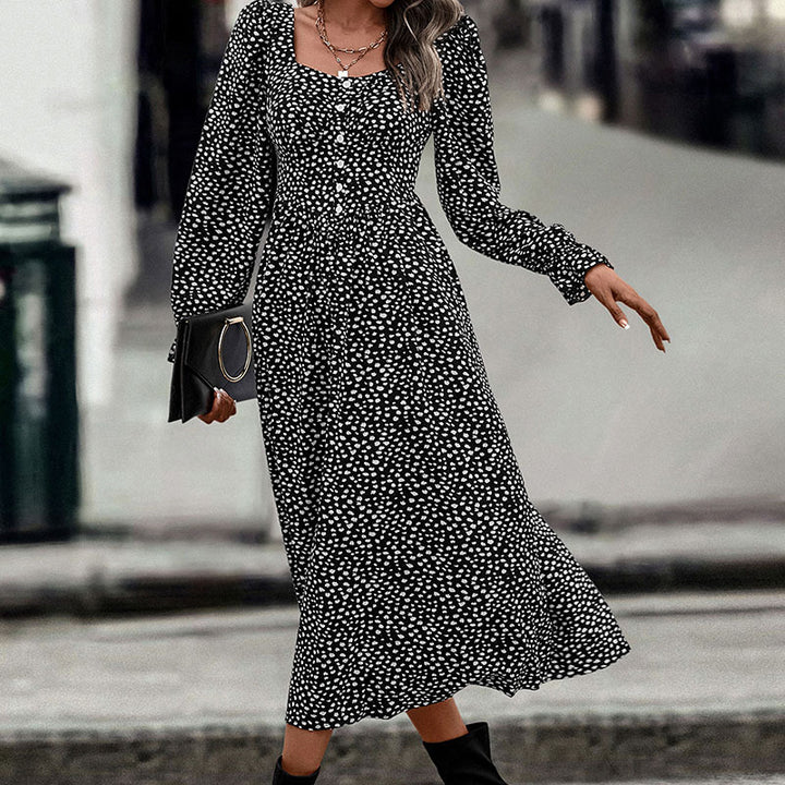Women's midi dress with square neckline, fitted smock style and button placket Mune Fashion