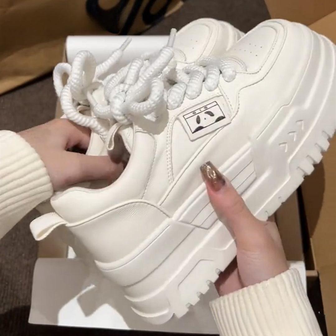 Women's Chunky Sneakers with Innovative Cushioning System and Breathable Surface Mune Fashion