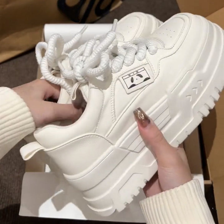 Women's Chunky Sneakers with Innovative Cushioning System and Breathable Surface Mune Fashion