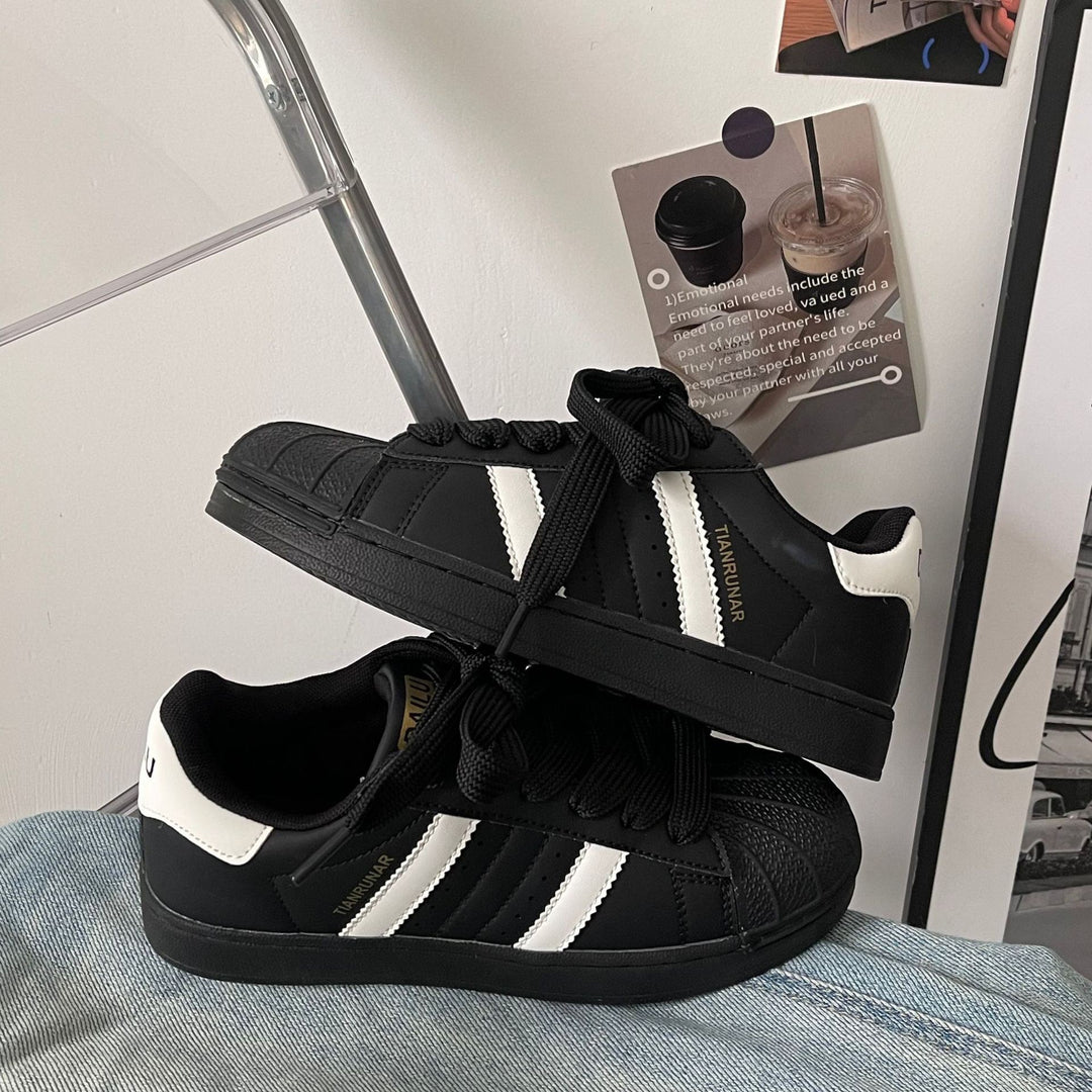 Unisex Lace-Up Sneakers with Comfortable Cushioning Mune Fashion