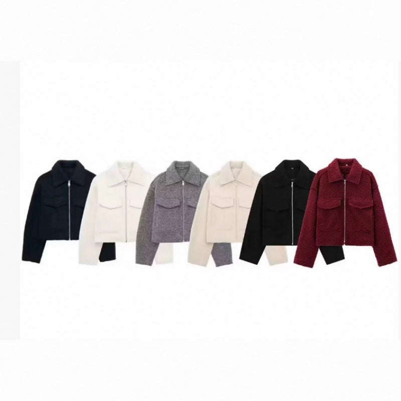 Women's short jacket in velour look with flap patch pockets and full-length zipper Mune Fashion
