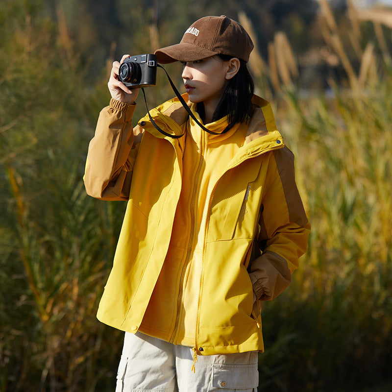 Women two-layer water-repellent outdoor jacket with hood, waist adjustment and contrast piping Mune Fashion
