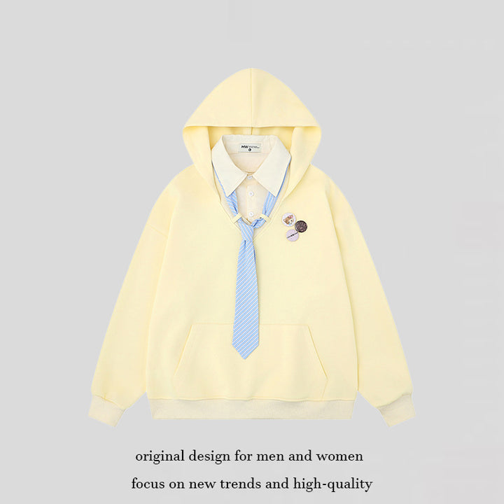 Women's hooded sweatshirt with inset shirt collar and pre-tied tie application Mune Fashion