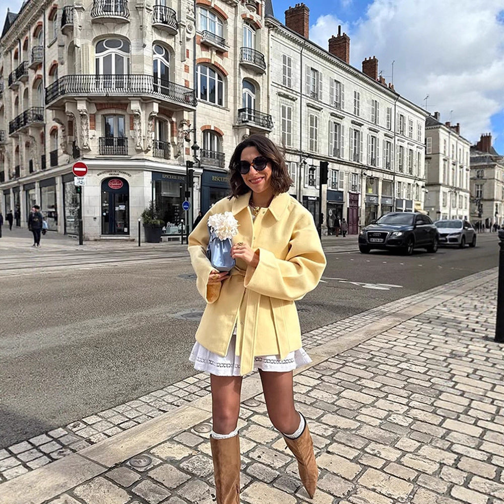 Women's short coat with tie belt, boxy oversized silhouette and wide sleeves Mune Fashion